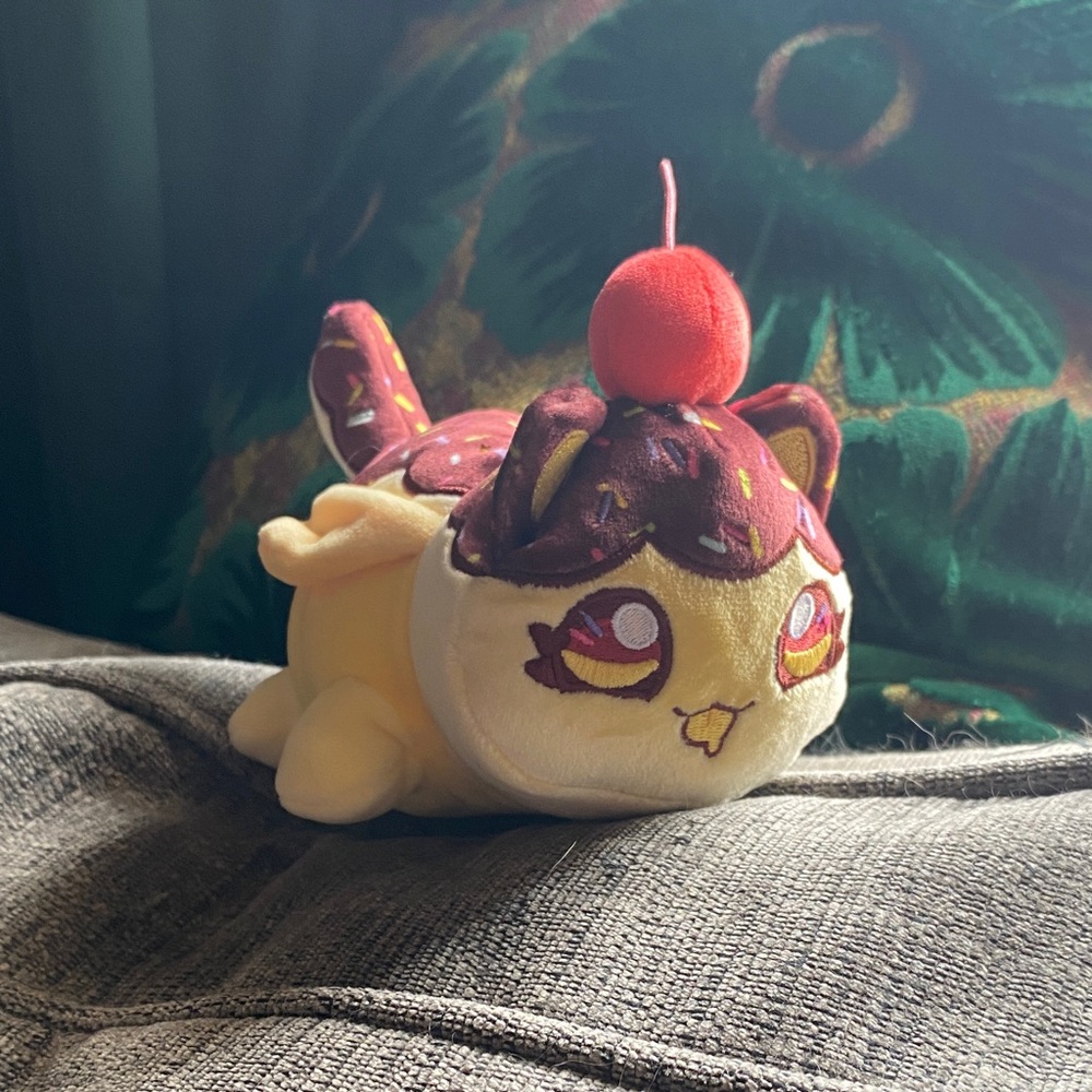 Aphmau ULTRA RARE Chocolate Dipped Banana Cat Plush